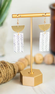 EJ Clay Herringbone Bar Brass Dangles