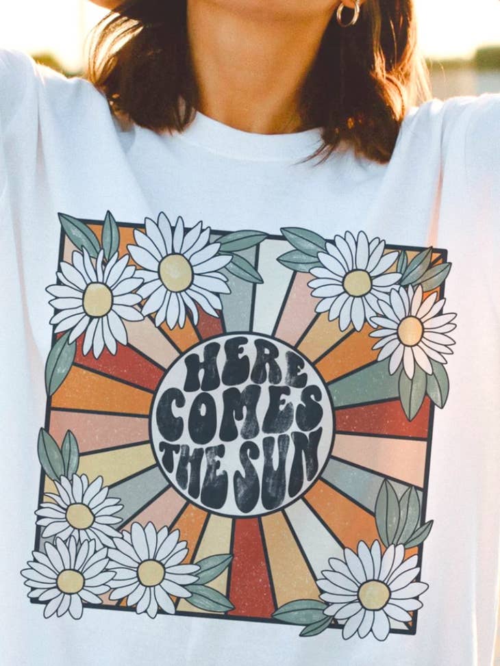 HERE COMES THE SUN vintage vibes graphic tee