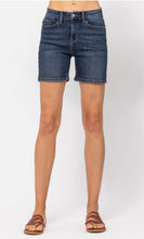 Load image into Gallery viewer, Judy Blue Hi-Rise Mid-Length Beach Days Shorts - Style 15222
