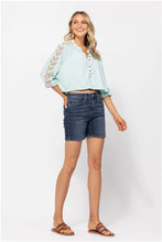 Load image into Gallery viewer, Judy Blue Hi-Rise Mid-Length Beach Days Shorts - Style 15222
