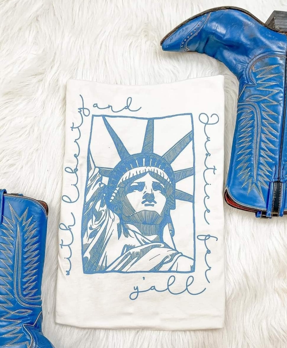 Lady Liberty graphic tee