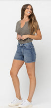 Load image into Gallery viewer, Judy Blue Style 15270 Jayden Contrast Wash Denim Shorts
